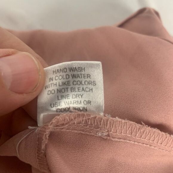 Speed Limit Womens Blush Pink Blouse With Shoulder Button Detail Size Large - Picture 4 of 9